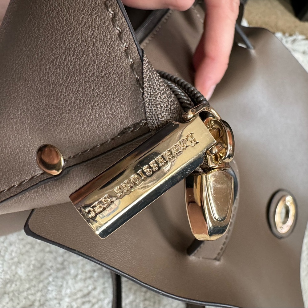 vegan leather crossbody. - Picture 5 of 9